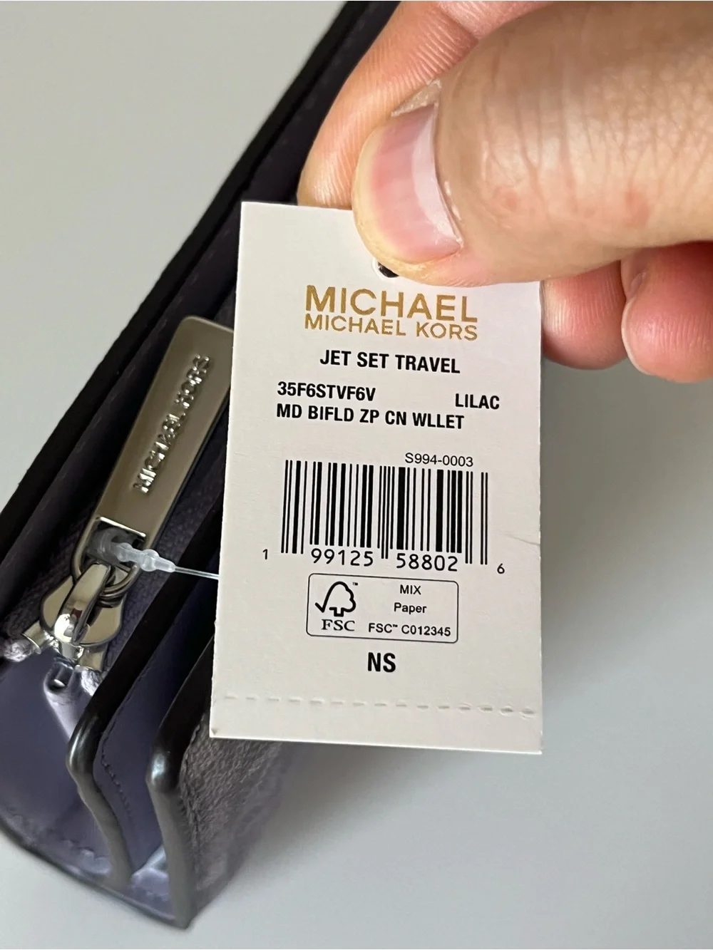Michael Kors medium bifold zip corner wallet🎈🎈